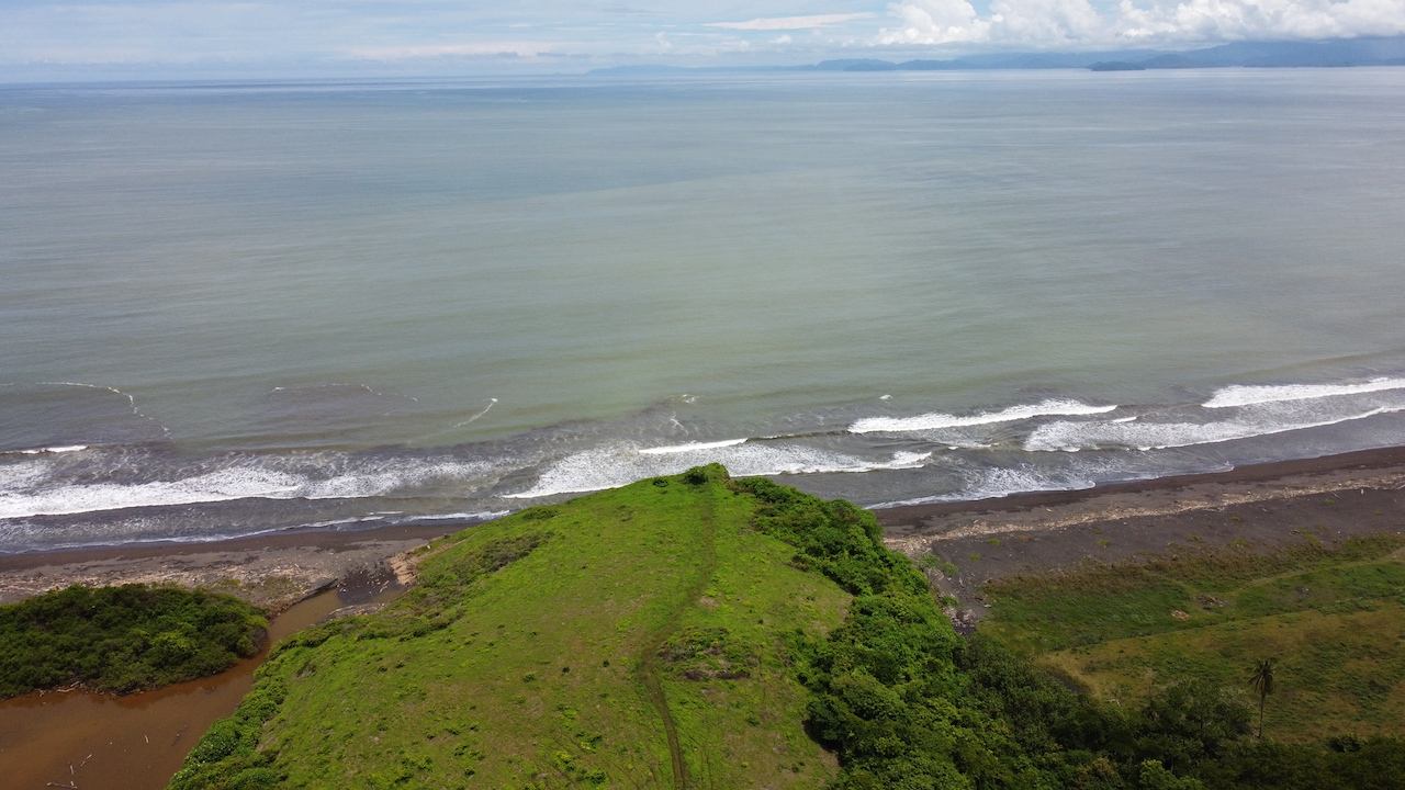 Peñon-Bajamar-Puntarenas-Costa-Rica