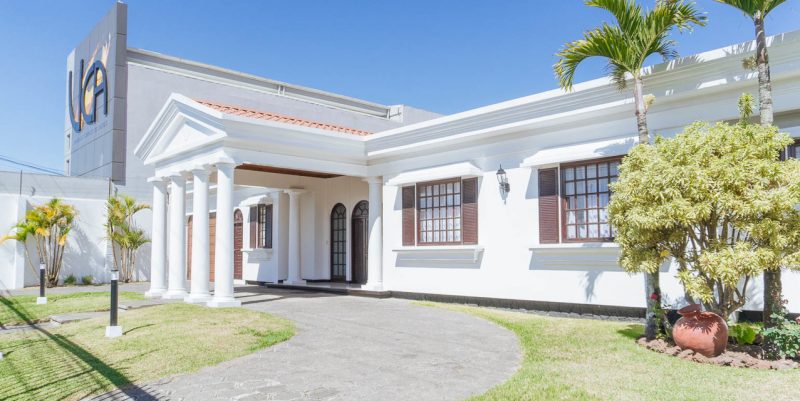 Lovely-house-with-excellent-location-in-a-high-value-area-8